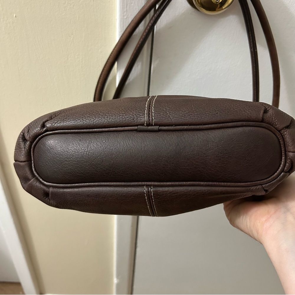 Fossil: Vintage Pebbled Dark Brown Leather Hobo/Shoulder Bag - Picture 5 of 16